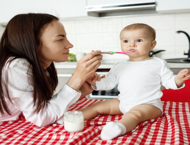 Newborn feeding schedule