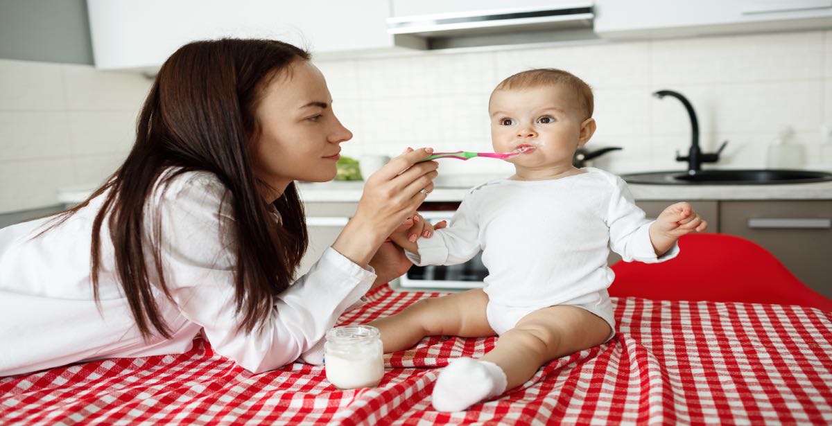 Newborn feeding schedule